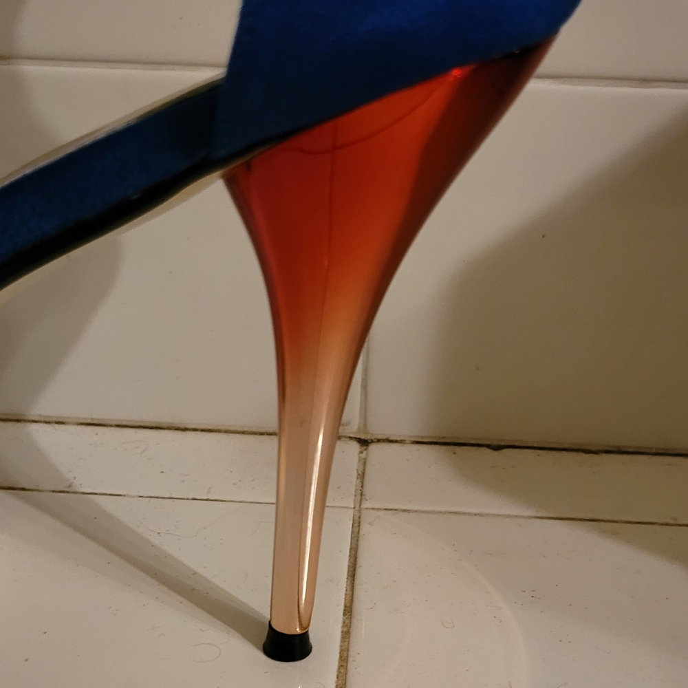 New Ombre 👠Heels - Picture 5 of 8
